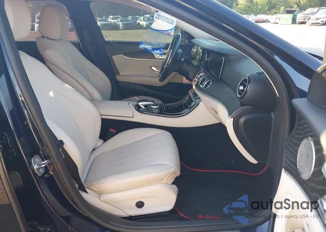 2017 Mercedes-Benz E 300 4Matic из США, поврежденный, VIN WDDZF4KB5HA169101